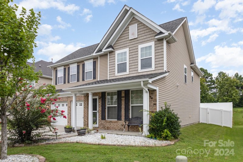 Property image 3 at 13919 Highland Meadow Road, Charlotte, NC 28273