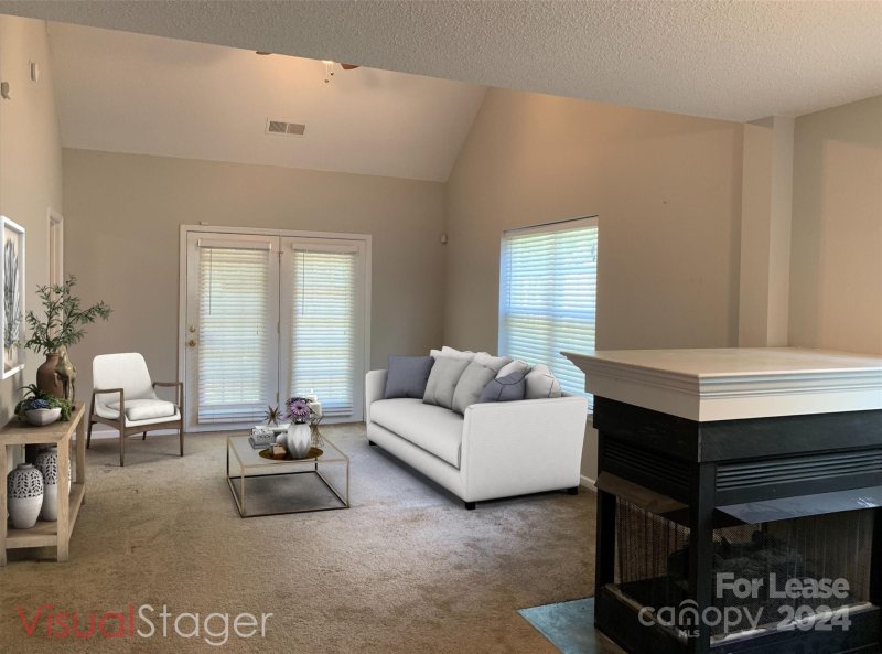 Property image 4 at 16741 Timber Crossing Road, Charlotte, NC 28213