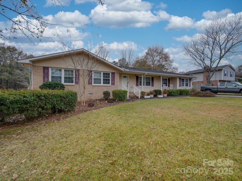 Property image 2 at 106 Fox Run Drive, Fort Mill, SC 29715