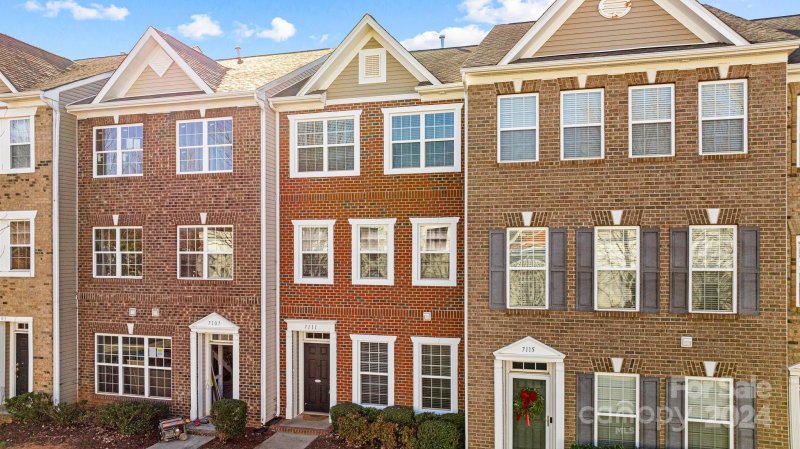 Property image 2 at 7111 Brighton Park Drive, Mint Hill, NC 28227