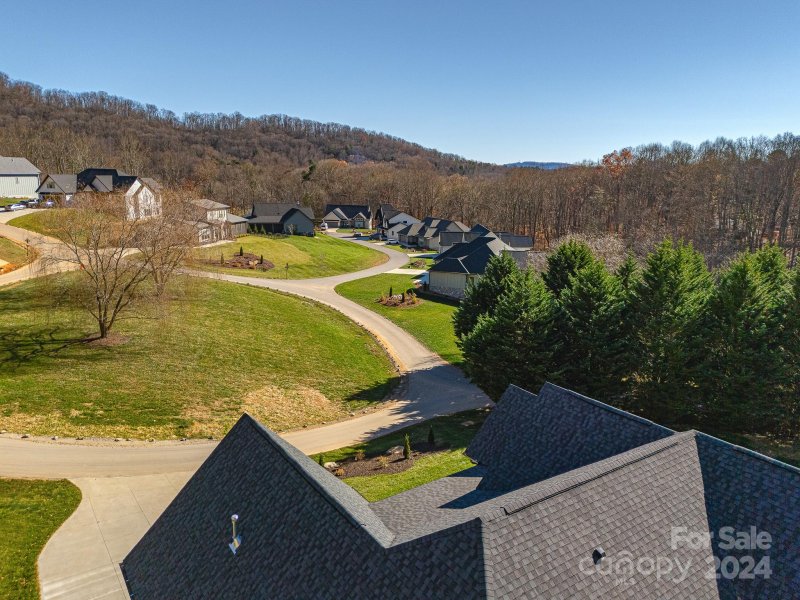 Property image 5 at 28 Bridgeway Drive, Candler, NC 28715