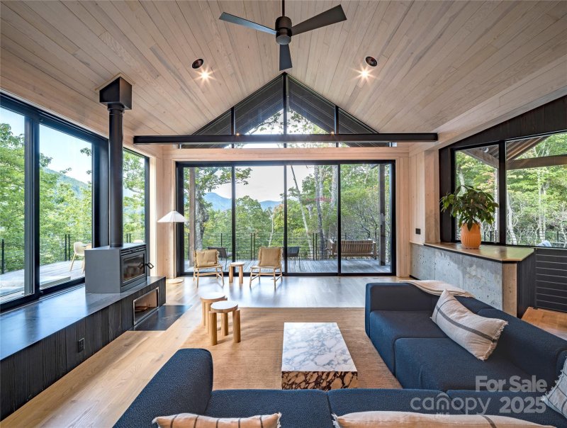 Property image 2 at 6 Oak Ridge Trail, Black Mountain, NC 28711