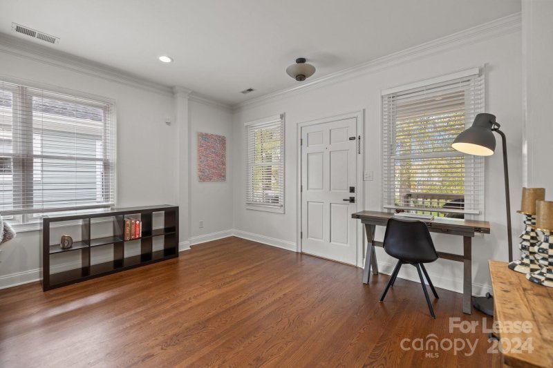 Property image 5 at 809 Woodruff Place, Charlotte, NC 28208