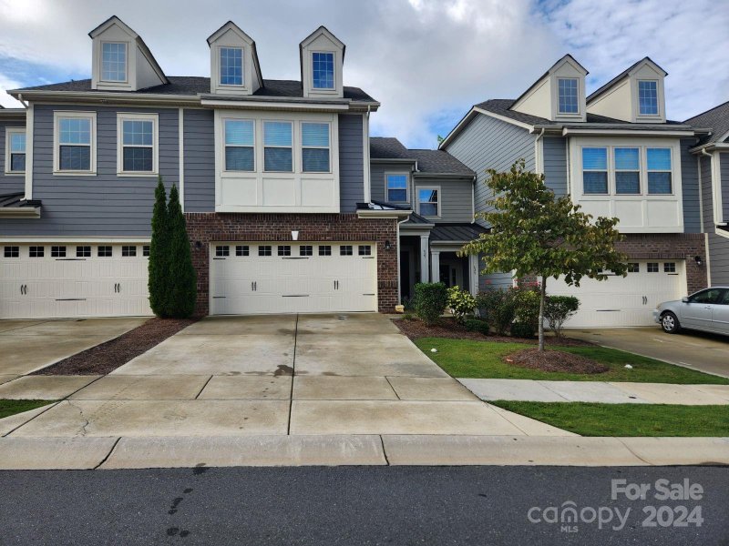 627 Amber Meadows Way