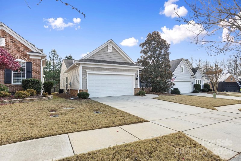 Property image 3 at 15331 Legend Oaks Court, Fort Mill, SC 29707