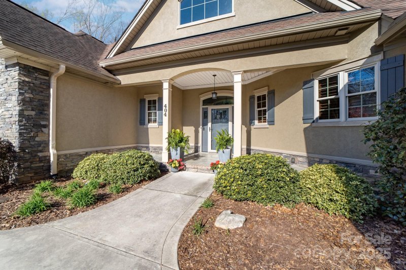 Property image 2 at 404 Yorkfield Drive, Shelby, NC 28150