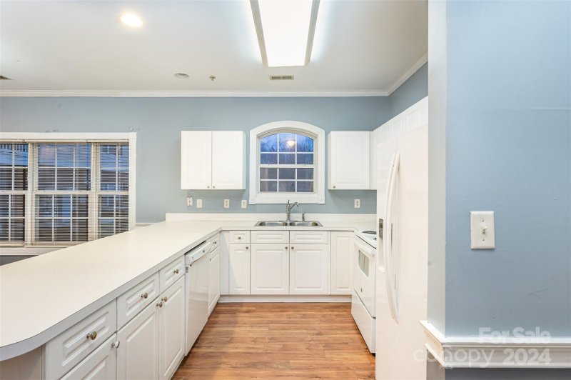 Property image 4 at 9267 Meadow Vista Road, Charlotte, NC 28213