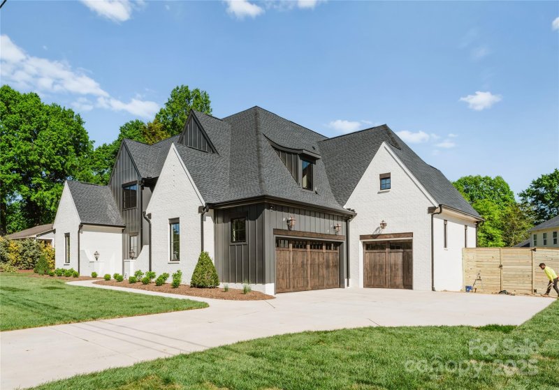 Property image 3 at 20400 Rainbow Circle, Cornelius, NC 28031