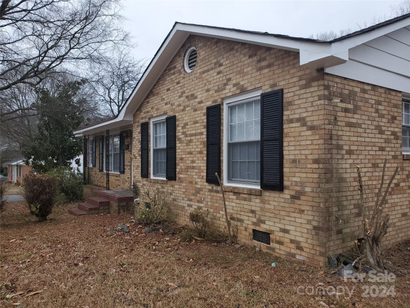 Property image 3 at 2824 Dalecrest Drive, Charlotte, NC 28269