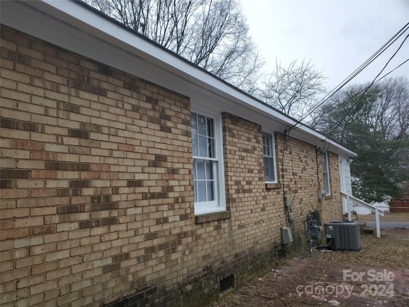 Property image 4 at 2824 Dalecrest Drive, Charlotte, NC 28269