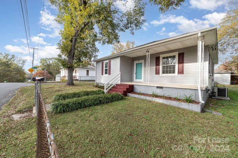 Property image 2 at 2452 Milton Avenue, Gastonia, NC 28052