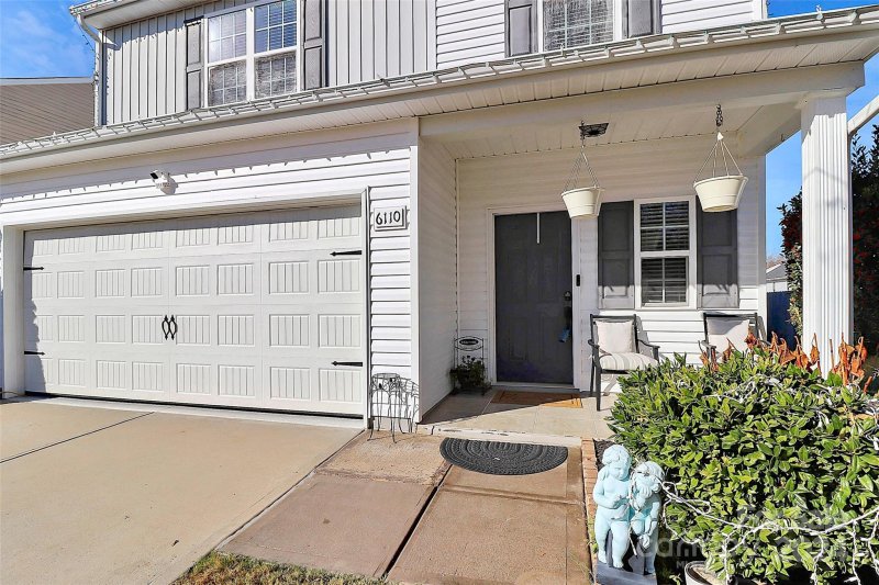 Property image 3 at 6110 Paw Village Road, Charlotte, NC 28214