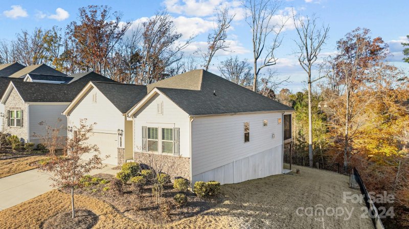 Property image 4 at 14711 Batteliere Drive, Charlotte, NC 28278
