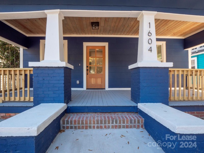 Property image 2 at 1604 Mimosa Avenue, Charlotte, NC 28205