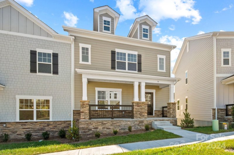 Property image 3 at 75 Walnut Springs Drive, Asheville, NC 28804