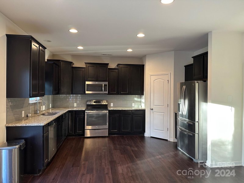 Property image 5 at 3317 Mortemer Lane, Charlotte, NC 28262