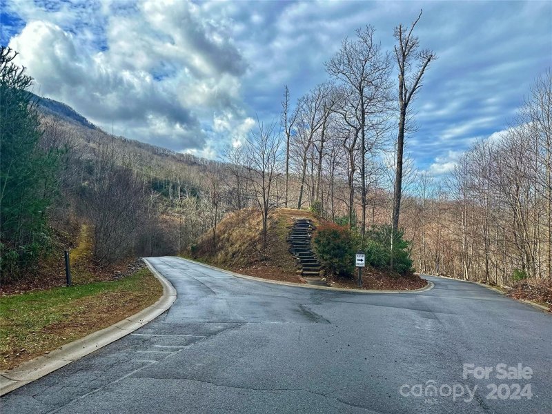 Property image 4 at 21 Crockett Ridge Road, Black Mountain, NC 28711