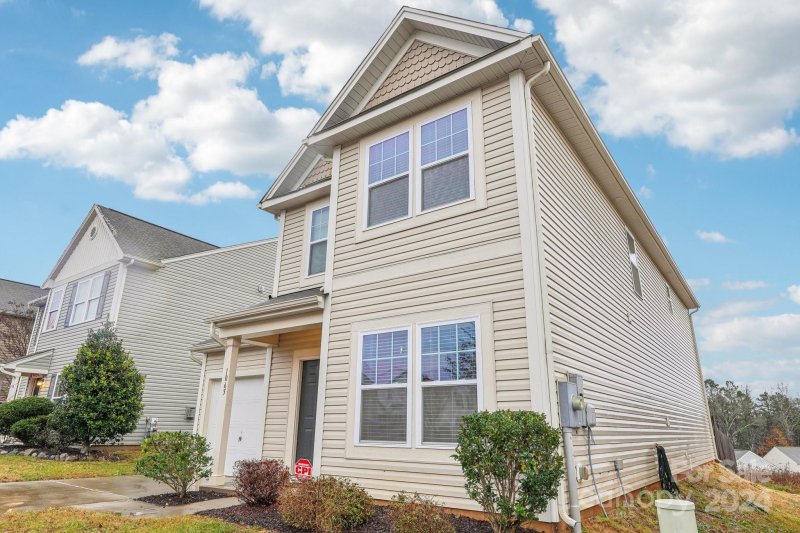 Property image 4 at 1065 Ramsgate Drive, Concord, NC 28025