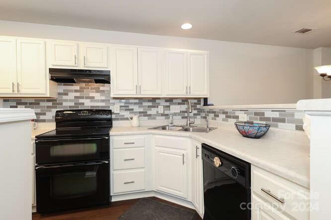 Property image 4 at 11015 Alderbrook Lane, Charlotte, NC 28270