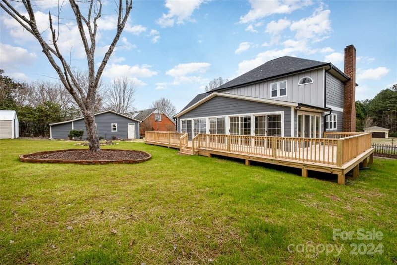 Property image 4 of 8823 Dartmoor Place in Glencroft, Mint Hill, NC 28227