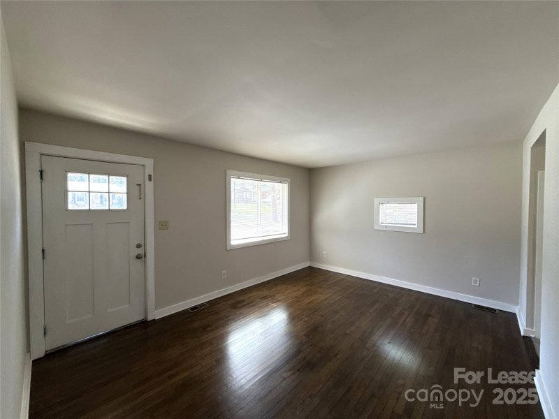 Property image 2 at 3923 Colebrook Road, Charlotte, NC 28215