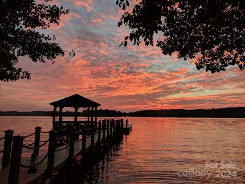 8215 Buena Vista Drive