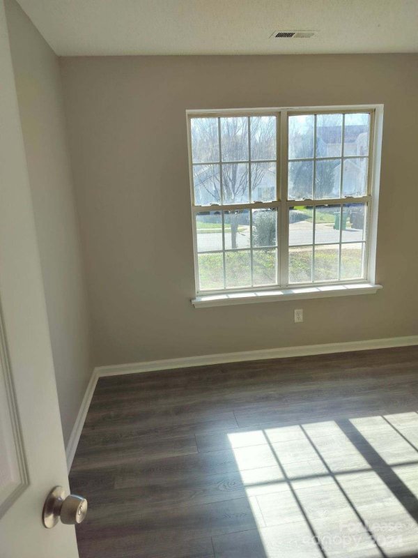 Property image 2 at 5721 Fairchase Avenue, Charlotte, NC 28269