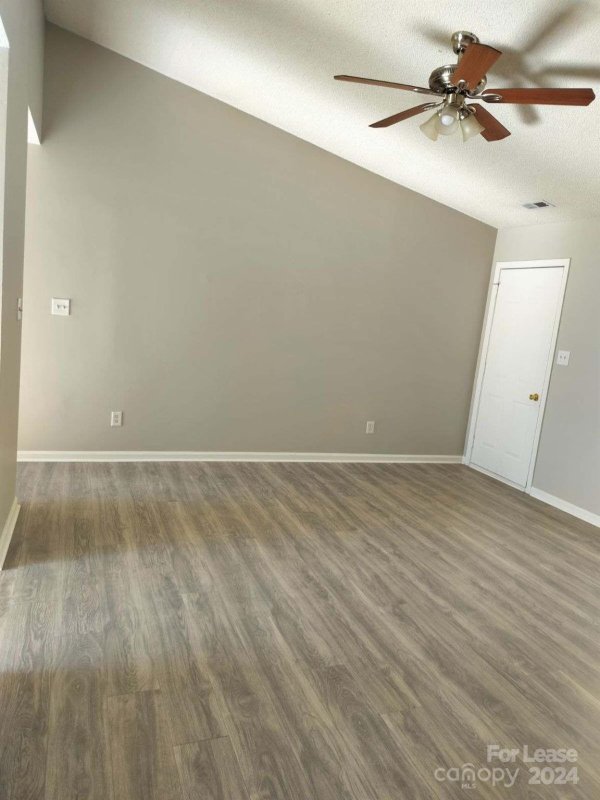 Property image 3 at 5721 Fairchase Avenue, Charlotte, NC 28269