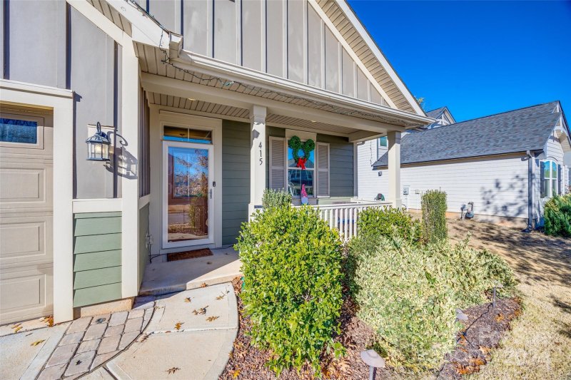 Property image 2 at 415 Sandbar Point, Lake Wylie, SC 29710