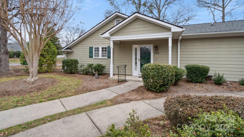 Property image 2 at 2712 New Hamlin Way, Charlotte, NC 28210