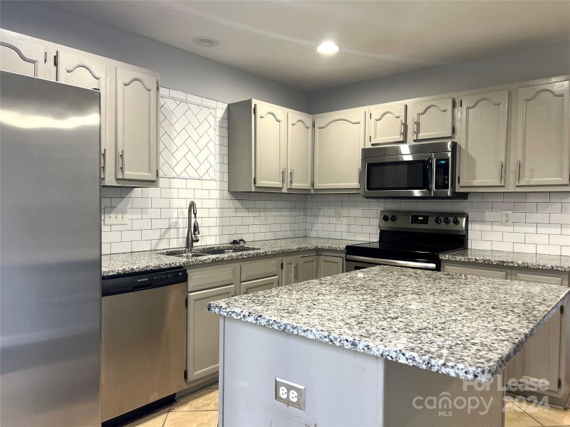 Property image 5 at 5818 Prescott Court, Charlotte, NC 28269