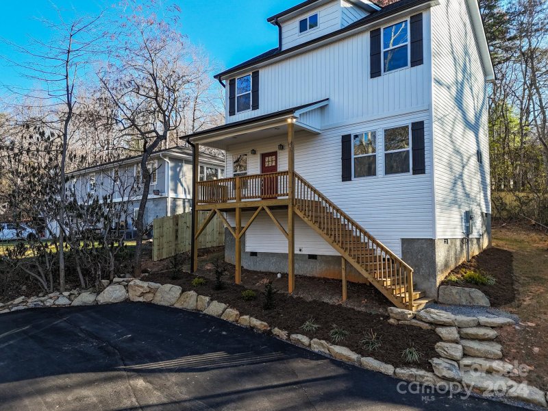 Property image 3 at 143 Buckner Road, Black Mountain, NC 28711