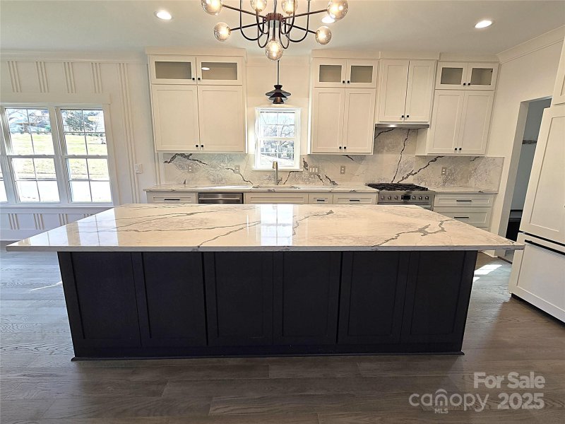 Property image 3 of 496 19th Avenue Circle in Hutton Estate, Hickory, NC 28601