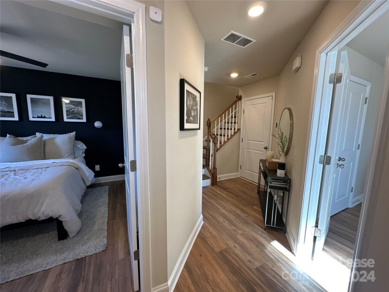 Property image 2 at 1404 Winding Stream Road, Charlotte, NC 28206