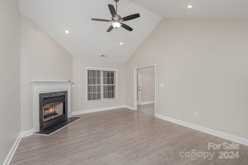 Property image 5 at 1824 Pipers Ridge Circle, Conover, NC 28613