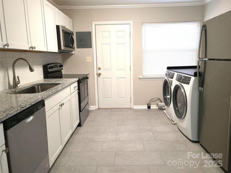 Property image 3 at 1520 Downs Avenue, Charlotte, NC 28205