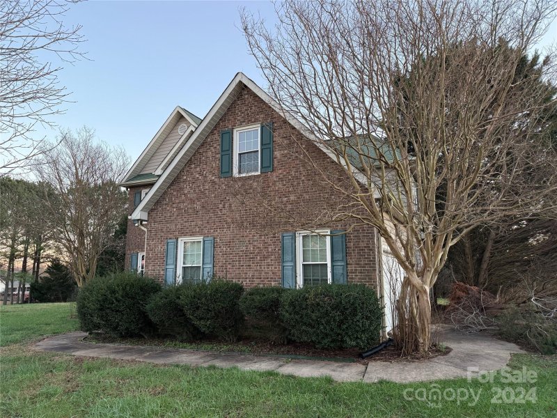 Property image 2 at 100 Southern Pines Drive, Shelby, NC 28152