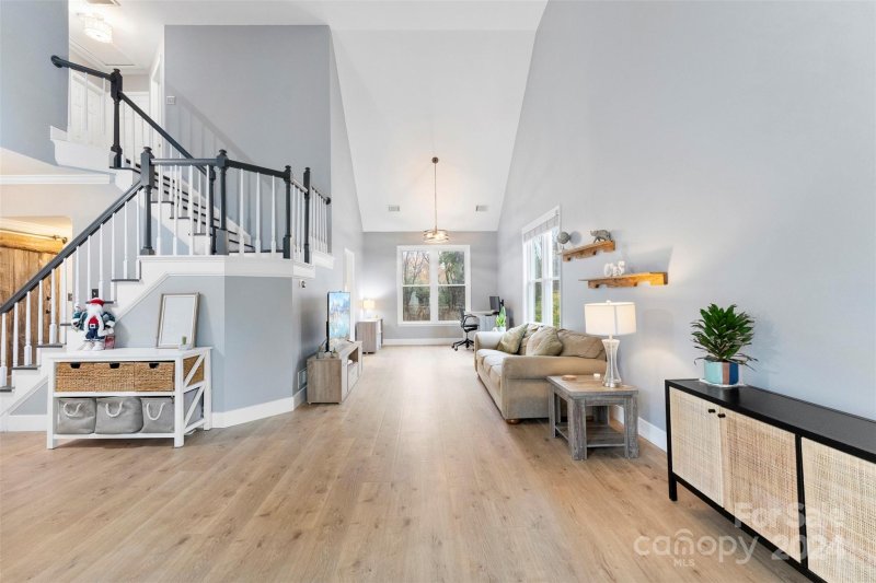 Property image 3 at 8700 Tamarron Drive, Charlotte, NC 28277