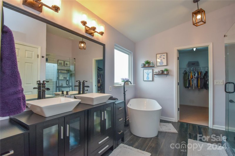 Property image 5 at 2004 Oakbriar Circle, Indian Trail, NC 28079