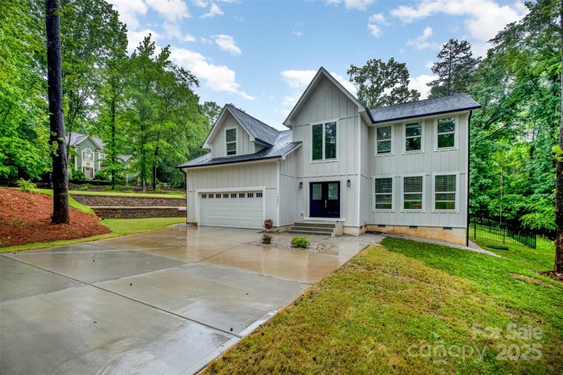 Property image 3 at 10221 Hanging Moss Trail, Mint Hill, NC 28227