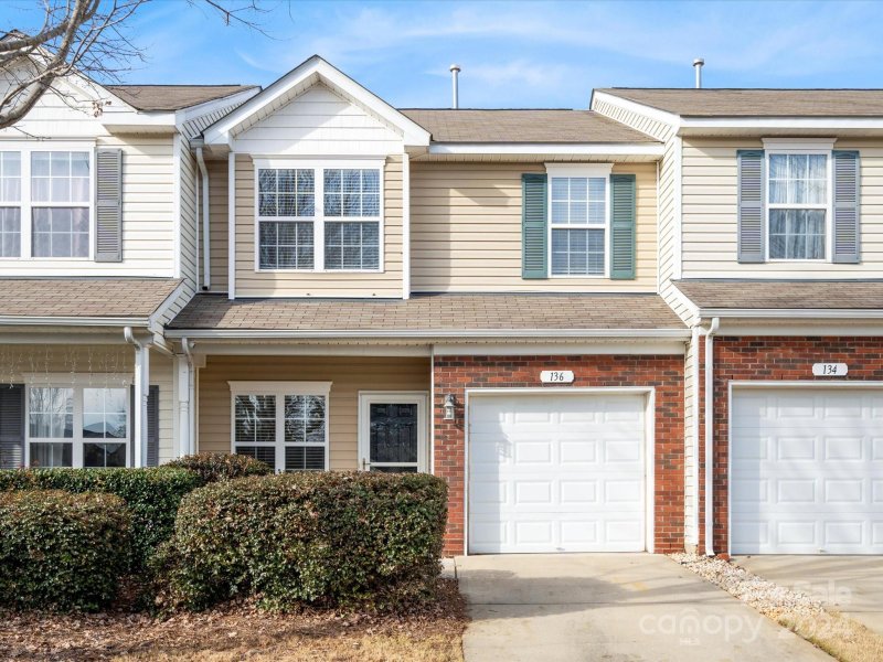 136 Rapids Road