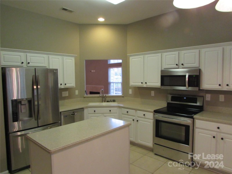 Property image 4 at 112 Spring Grove Drive, Mooresville, NC 28117