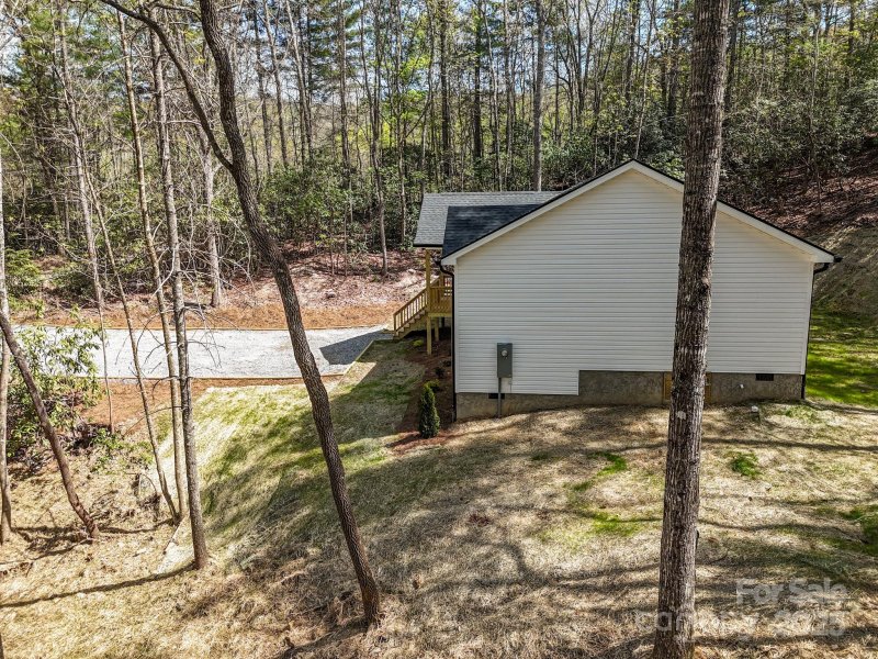 Property image 5 of 70 Erwin Hill Drive in Laurel Cove Retreat, Etowah, NC 28729