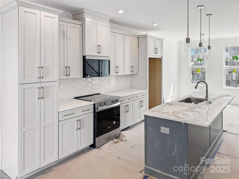 Property image 4 at 3614 S Tryon Street, Charlotte, NC 28217