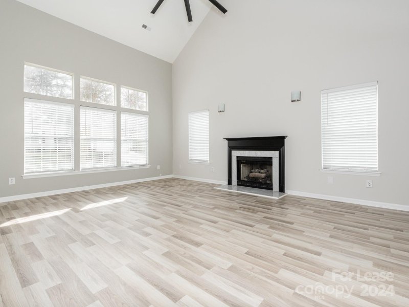 Property image 3 at 6106 Rosebriar Lane, Charlotte, NC 28277