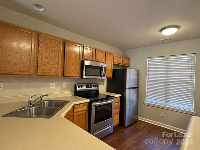 Property image 5 at 3577 Draycott Avenue, Charlotte, NC 28213