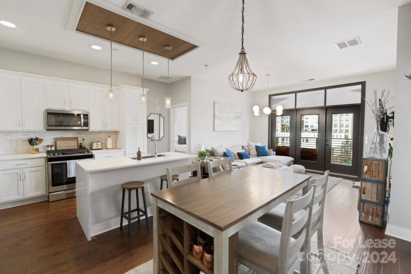 Property image 4 at 2401 Euclid Avenue, Charlotte, NC 28203