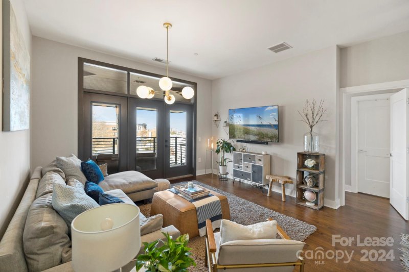 Property image 5 at 2401 Euclid Avenue, Charlotte, NC 28203