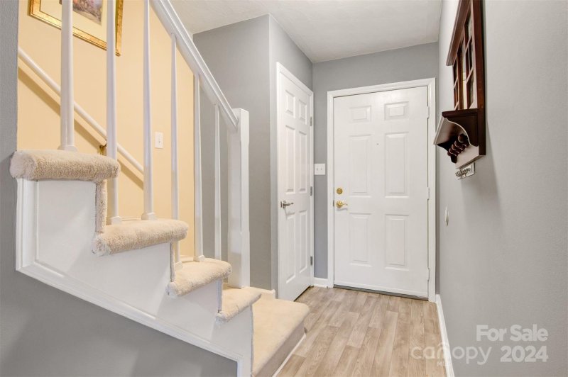 Property image 3 at 1330 5th Street, Hickory, NC 28601