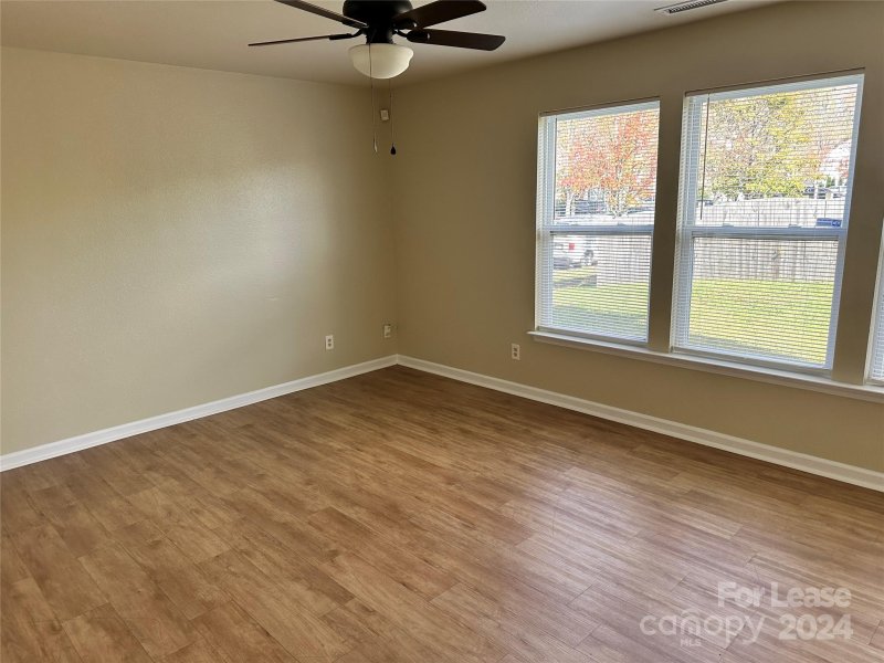 Property image 5 at 3042 Meadow Knoll Drive, Charlotte, NC 28269